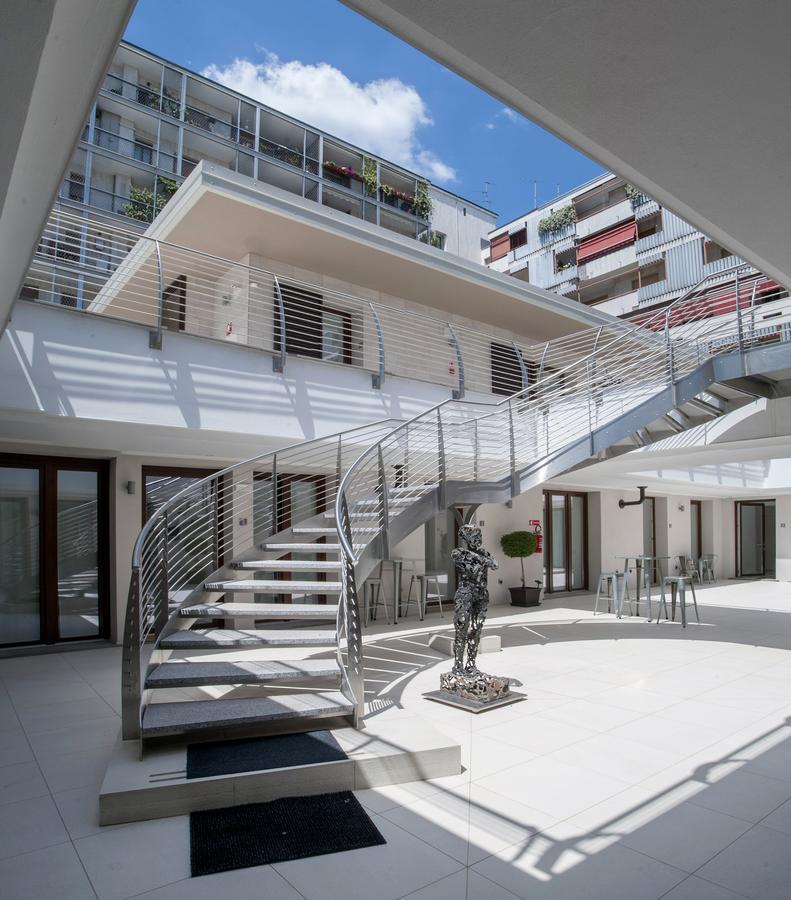 Hotel Studio Inn Centrale & Milano Urban Padel Milão Exterior foto